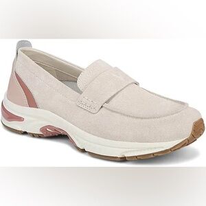 Women's Vionic 23Walk Loafer in Cream/Cameo Rose Size 10